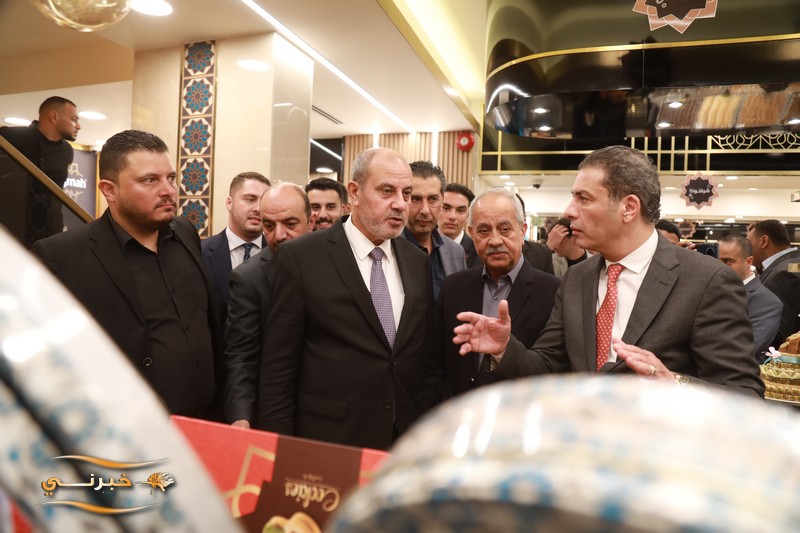 إفتتاح حلويات النجمة في منطقة أبونصير