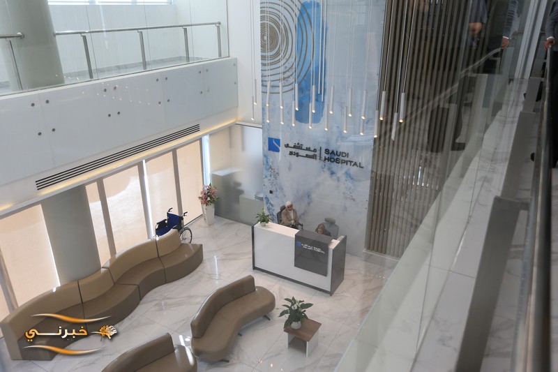 مستشفى السعودي يستضيف ممثلي وسائل الإعلام بجولة إعلامية لمرافق المستشفى - فيديو وصور