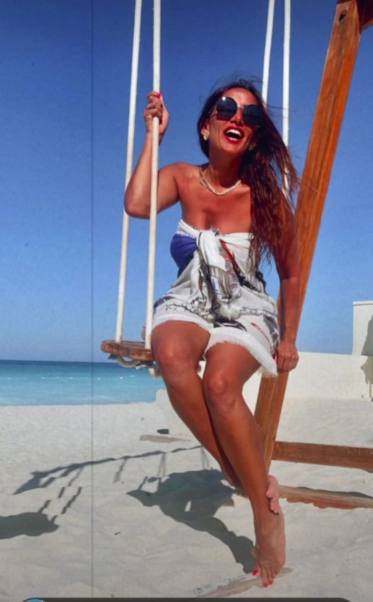 صور الفنانة زينة.. إطلالات جريئة هزت وسط البلد