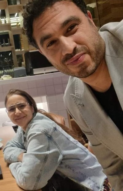  صورتها مع زوجها أثارت جدلاً.. كم عمر نيللي كريم؟ 