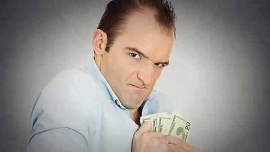 علامات تدل على بخل الرجل قبل الزواج