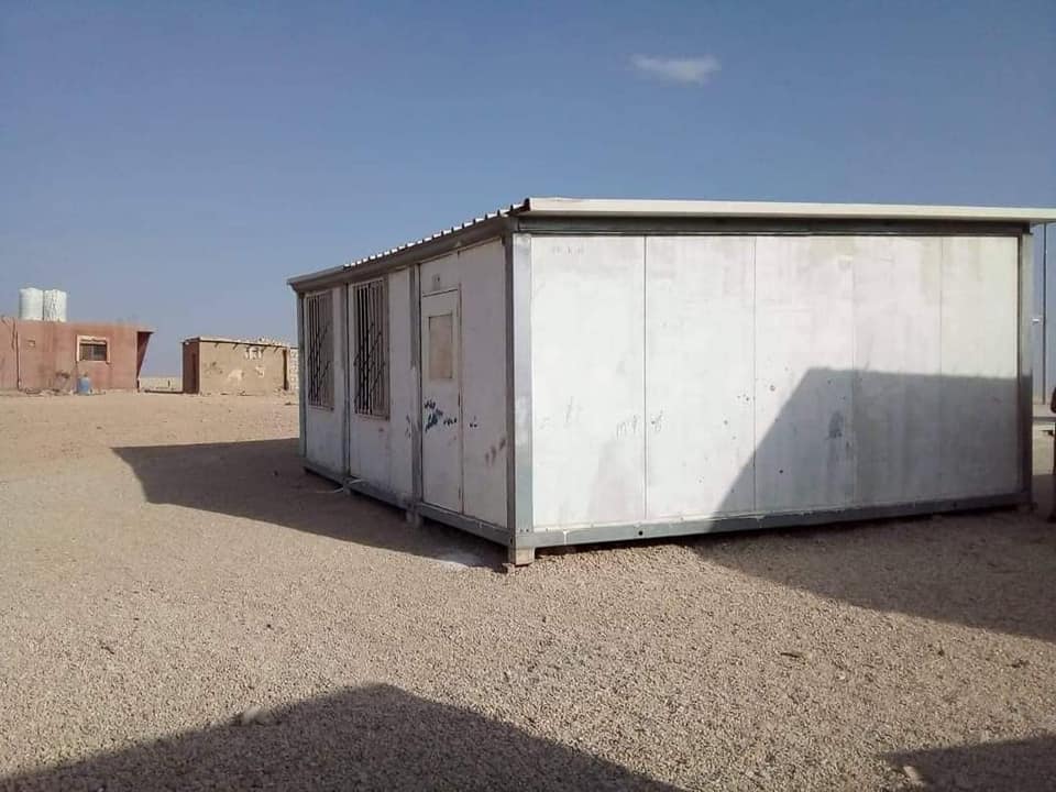 بالصور.. عزيزي المسؤول لن تصدق.. هذه المدرسة في الأردن !!