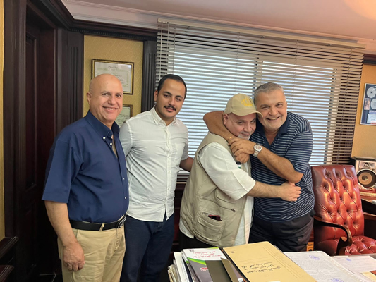 المنتج محمد المجالي و زوجتة محط اهتمام النجوم المصريين