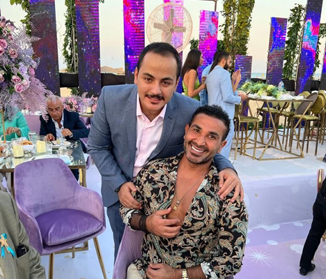 المنتج محمد المجالي و زوجتة محط اهتمام النجوم المصريين
