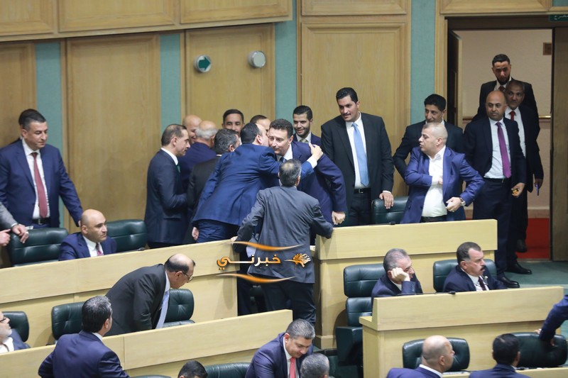 أحمد الصفدي رئيساً لمجلس النواب الأردني