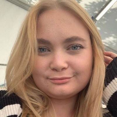  شمس (تيليتابيز) تخطف الأنظار بعدما أصبحت شابة- صور 