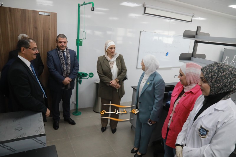  الأميرة بسمة بنت علي تفتتح المبنى الجديد لكلية التكنولوجيا الزراعية في عمان الأهلية - صور