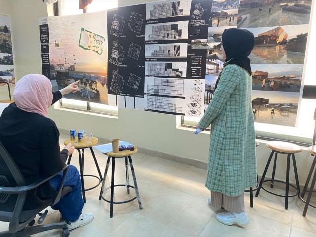 مشاريع تخرج تخدم المجتمع المحلي لطلبة هندسة عمّان العربية 