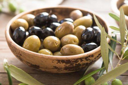 تخلصي من مرارة الزيتون إلى الأبد