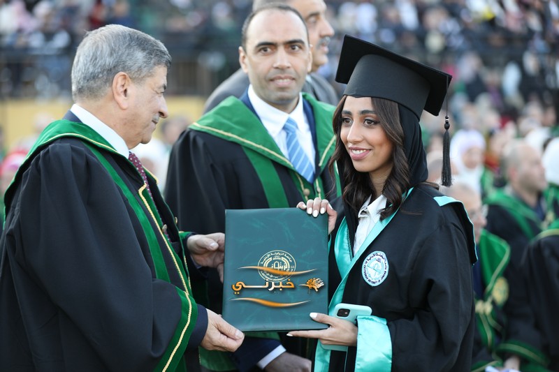 حفل تخريج الفوج السابع والعشرين في جامعة الزيتونة الاردنية - صور 