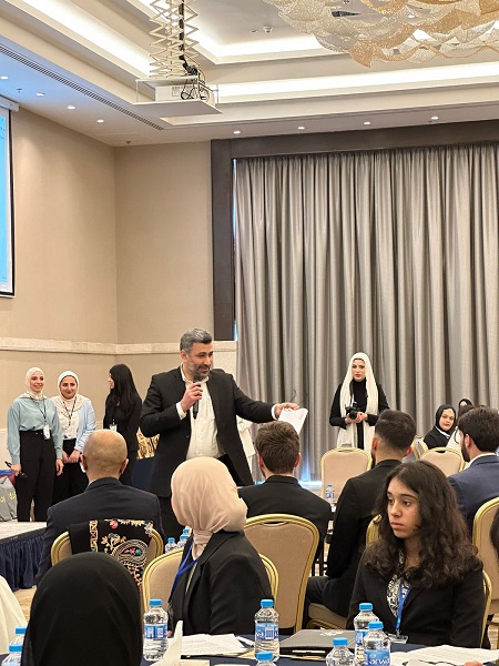 مدارس الكلية العلمية الاسلامية تنظم مؤتمر الأمم المتحدة المصغر - صور 