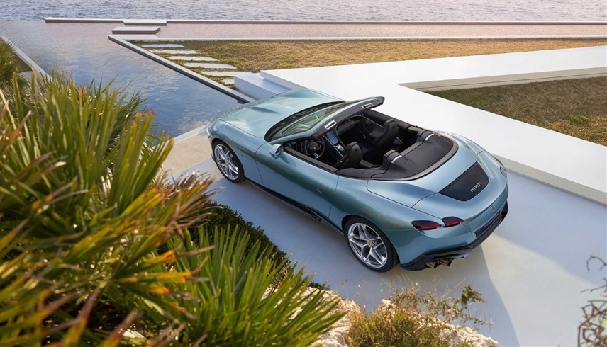 فيراري تزيح النقاب عن سيارتها الجديد (روما سبايدر) -  فيديو وصور