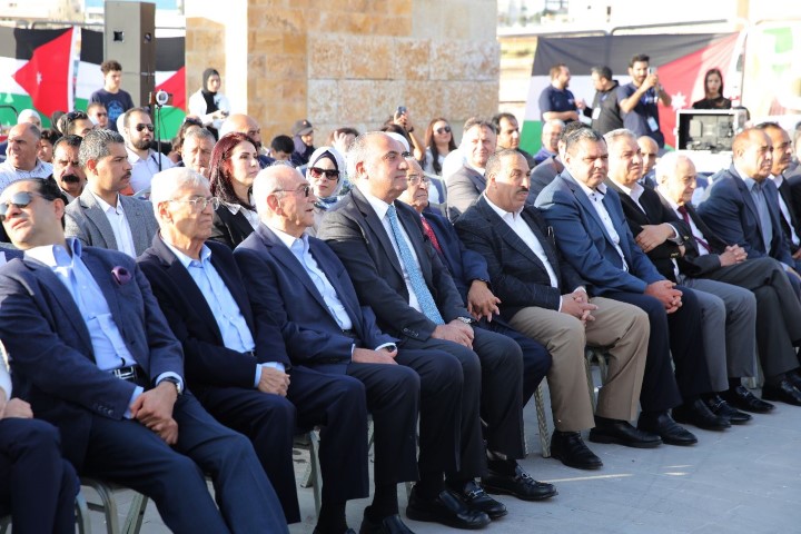 شومان تفتتح فرعا لمكتبتها في حدائق الملك عبدالله الثاني بجنوب عمان