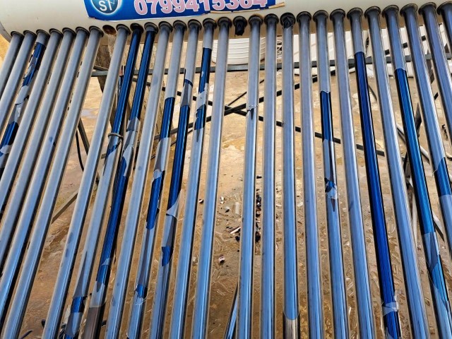 البرد بالأردن حطّم سخّانات شمسية - صور 