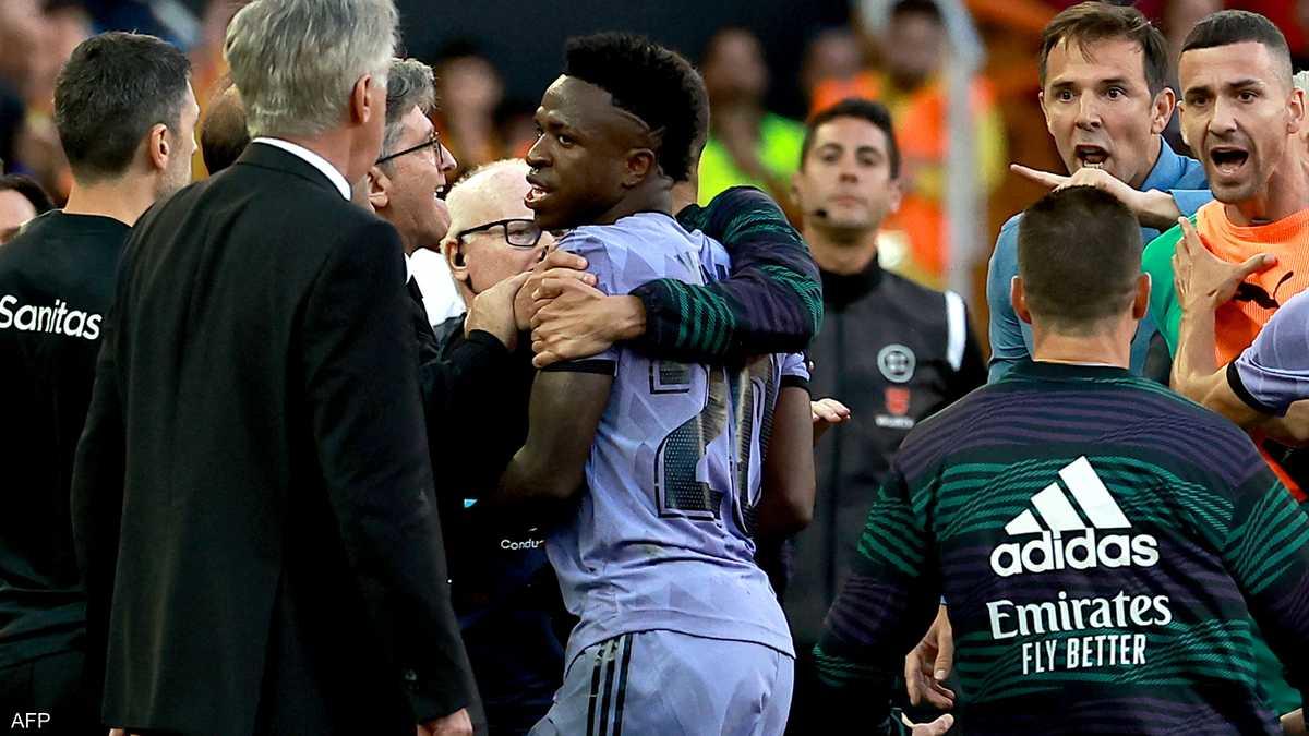 محكمة إسبانية تفتح تحقيقا في واقعة فينيسيوس جونيور