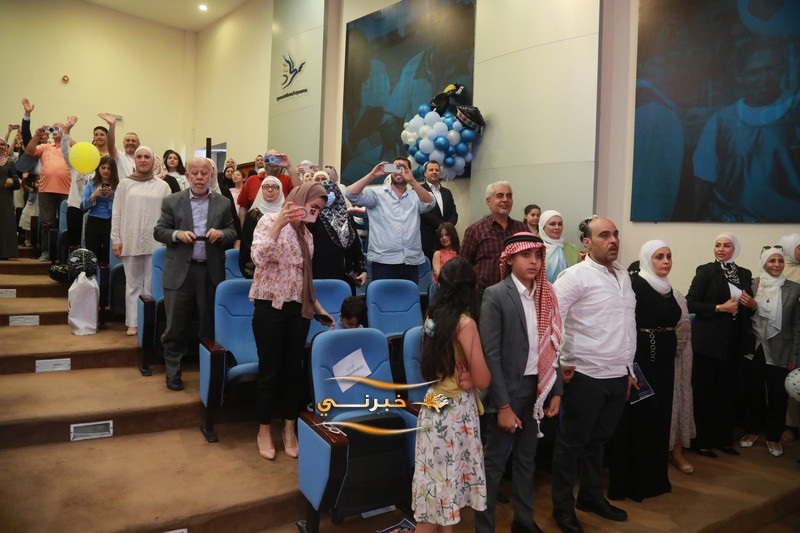 أكاديمية بناة الغد تحتفي بتخرج الفوج الخامس عشر للروضة – صور