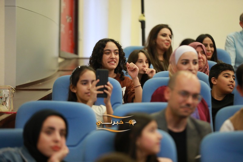 أكاديمية بناة الغد تحتفي بتخرج الفوج الخامس عشر للروضة – صور