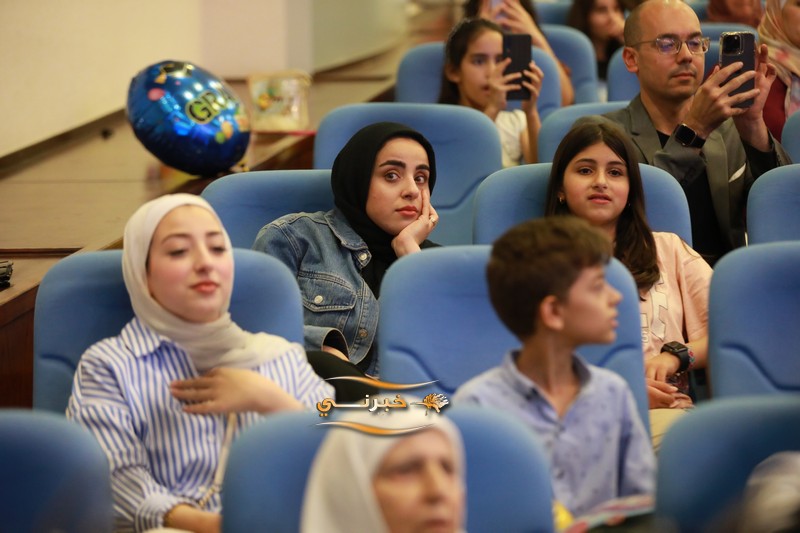 أكاديمية بناة الغد تحتفي بتخرج الفوج الخامس عشر للروضة – صور