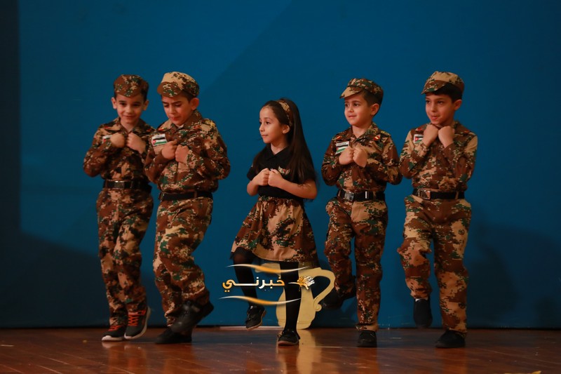 أكاديمية بناة الغد تحتفي بتخرج الفوج الخامس عشر للروضة – صور