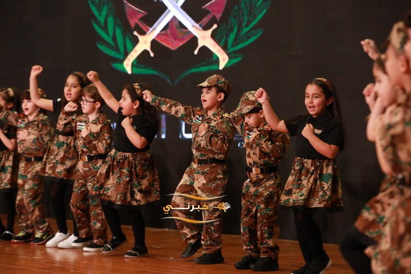 أكاديمية بناة الغد تحتفي بتخرج الفوج الخامس عشر للروضة – صور