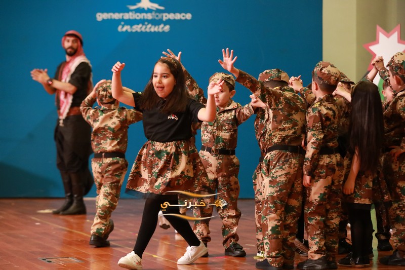 أكاديمية بناة الغد تحتفي بتخرج الفوج الخامس عشر للروضة – صور