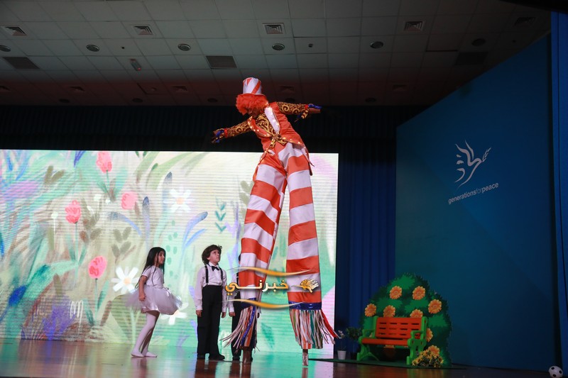 أكاديمية بناة الغد تحتفي بتخرج الفوج الخامس عشر للروضة – صور