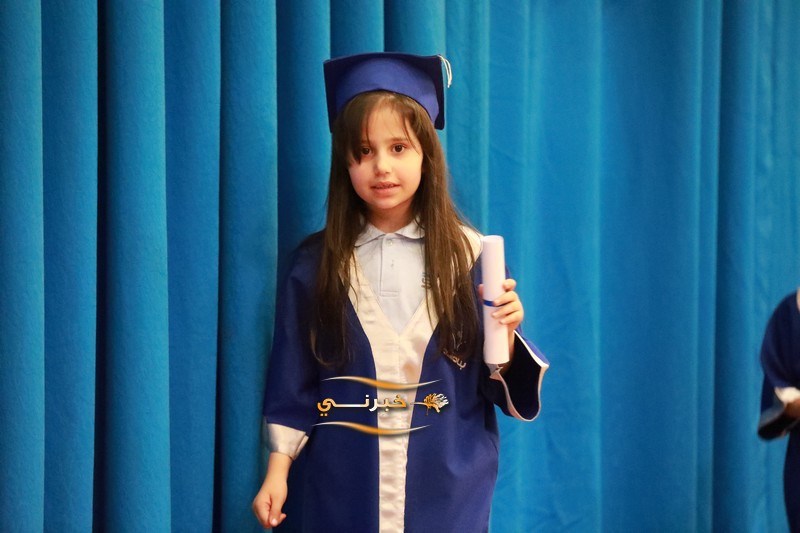 أكاديمية بناة الغد تحتفي بتخرج الفوج الخامس عشر للروضة – صور