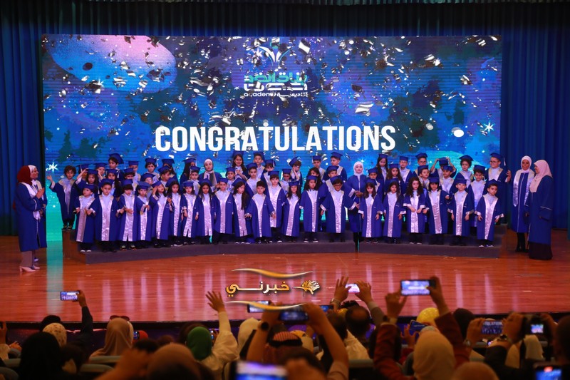 أكاديمية بناة الغد تحتفي بتخرج الفوج الخامس عشر للروضة – صور