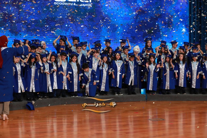 أكاديمية بناة الغد تحتفي بتخرج الفوج الخامس عشر للروضة – صور