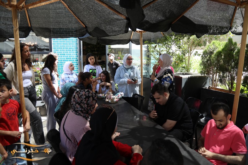 قهوة ديميتريز تضيف البهجة لقلوب أصحاب الهمم  