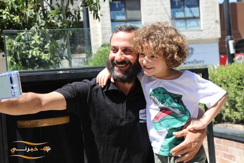 قهوة ديميتريز تضيف البهجة لقلوب أصحاب الهمم  