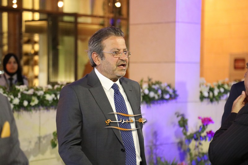 الخصاونة يرعى افتتاح النافورة مول في العقبة