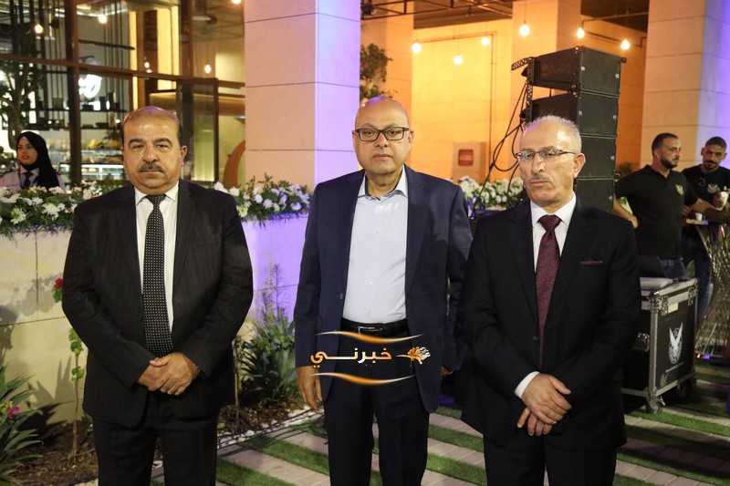 الخصاونة يرعى افتتاح النافورة مول في العقبة