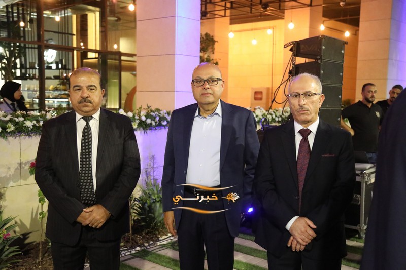 الخصاونة يرعى افتتاح النافورة مول في العقبة