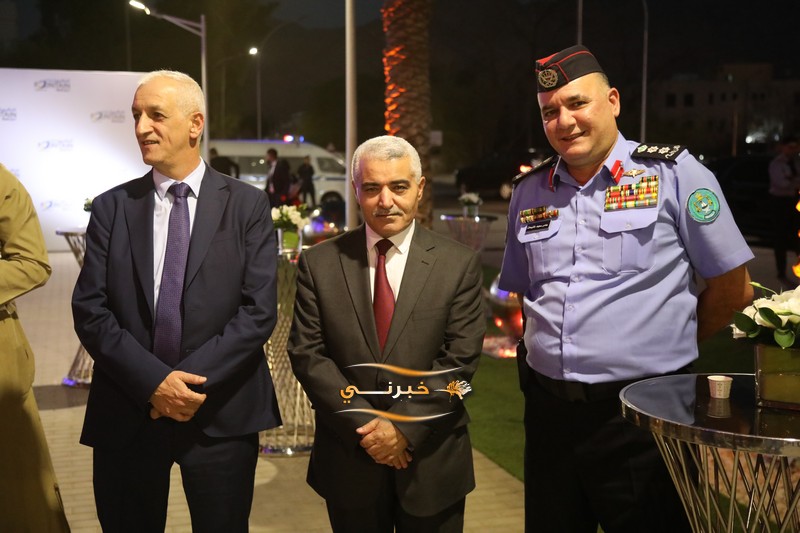 الخصاونة يرعى افتتاح النافورة مول في العقبة