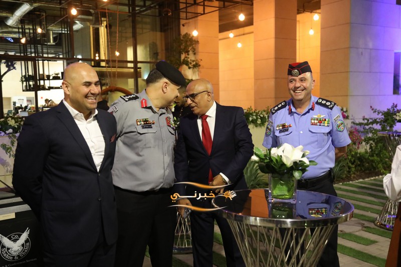 الخصاونة يرعى افتتاح النافورة مول في العقبة