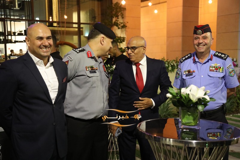 الخصاونة يرعى افتتاح النافورة مول في العقبة