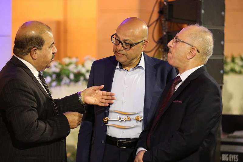 الخصاونة يرعى افتتاح النافورة مول في العقبة