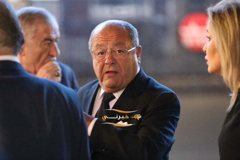 الخصاونة يرعى افتتاح النافورة مول في العقبة