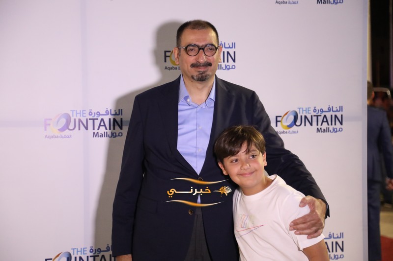 الخصاونة يرعى افتتاح النافورة مول في العقبة