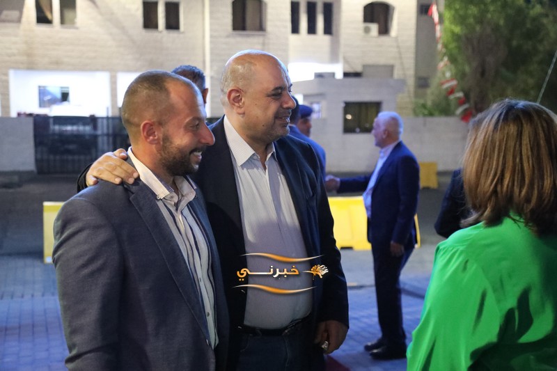 الخصاونة يرعى افتتاح النافورة مول في العقبة