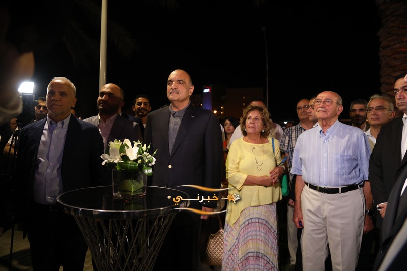 الخصاونة يرعى افتتاح النافورة مول في العقبة