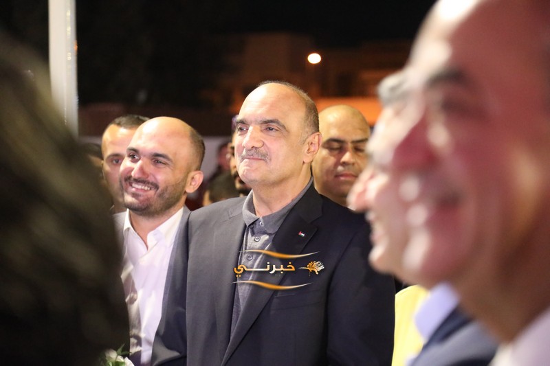 الخصاونة يرعى افتتاح النافورة مول في العقبة