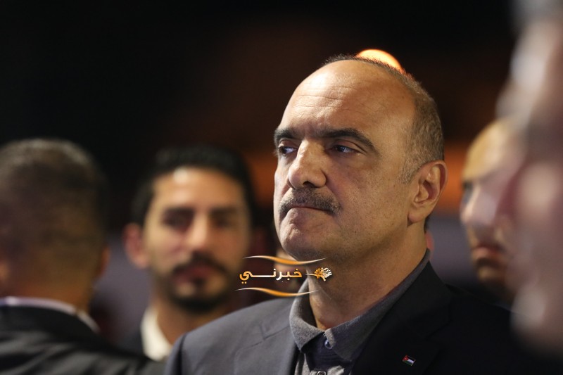 الخصاونة يرعى افتتاح النافورة مول في العقبة