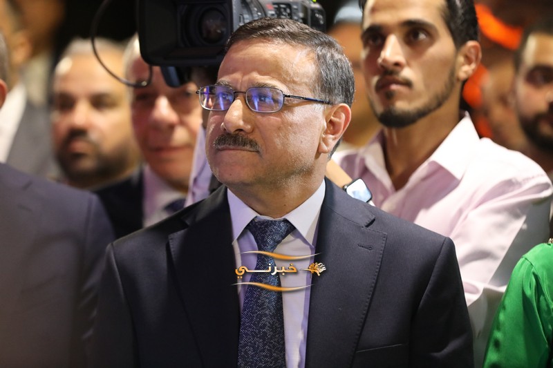 الخصاونة يرعى افتتاح النافورة مول في العقبة