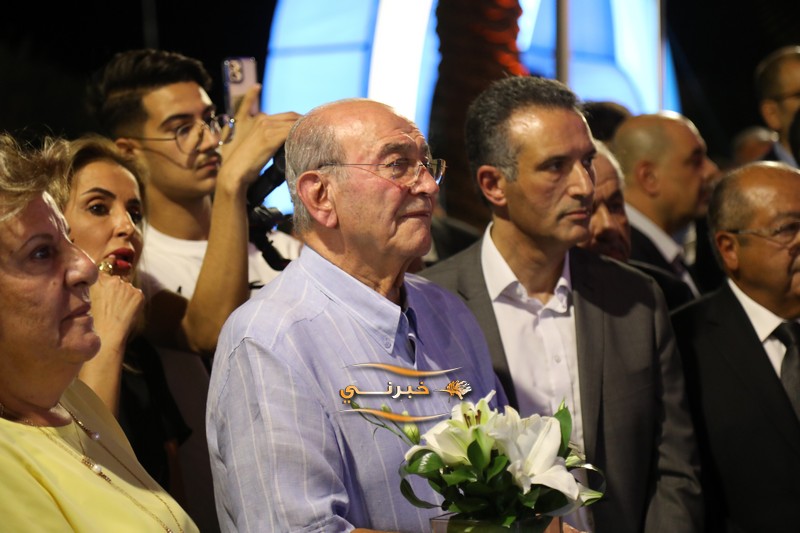 الخصاونة يرعى افتتاح النافورة مول في العقبة