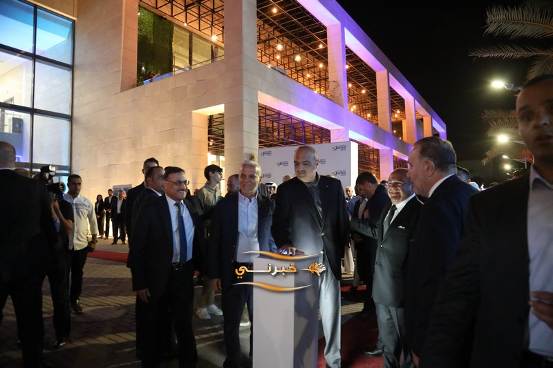 الخصاونة يرعى افتتاح النافورة مول في العقبة