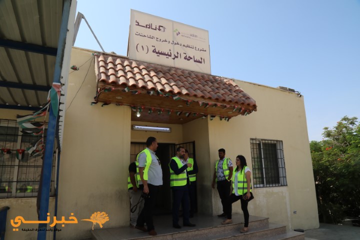 نافذ للخدمات اللوجستية تنظم جولة لصحفيين على مراكز عملها وساحاتها في العقبة