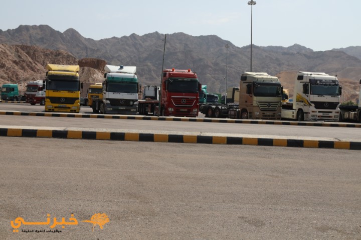 نافذ للخدمات اللوجستية تنظم جولة لصحفيين على مراكز عملها وساحاتها في العقبة