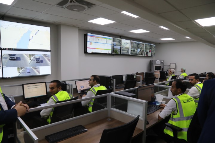 نافذ للخدمات اللوجستية تنظم جولة لصحفيين على مراكز عملها وساحاتها في العقبة